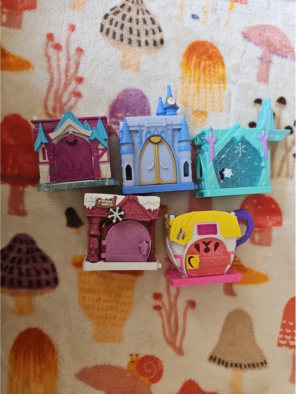 Disney doorables playsets set of 4